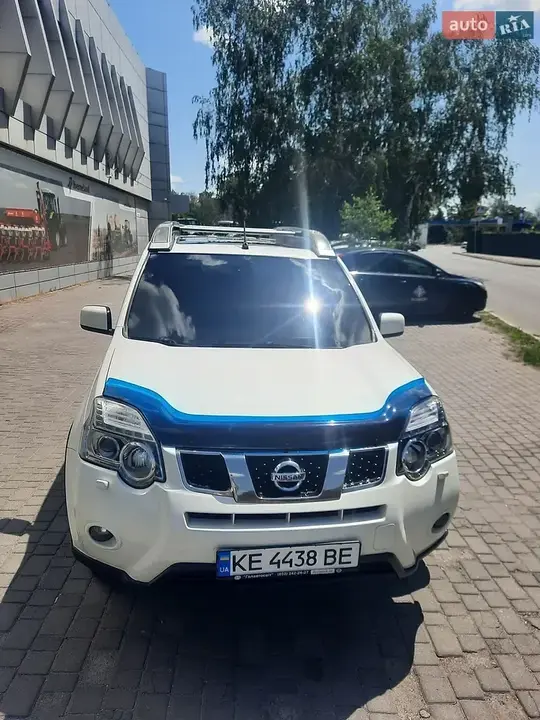 Nissan X-Trail 2013 photo 2