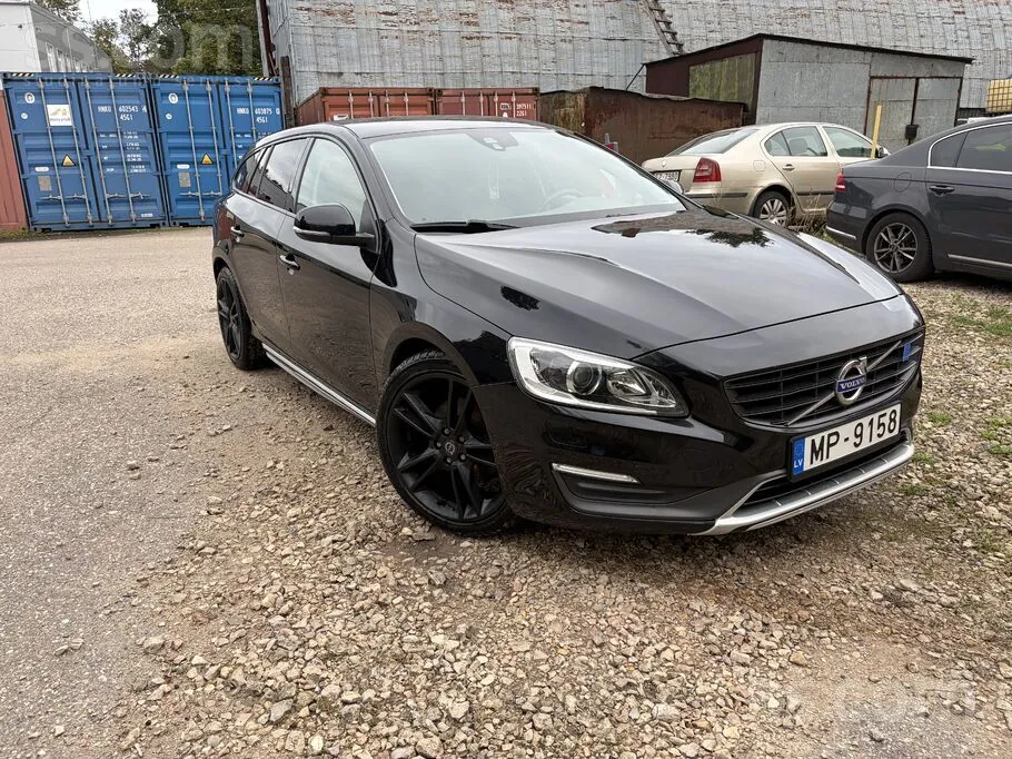 Volvo V60 2014 photo 2
