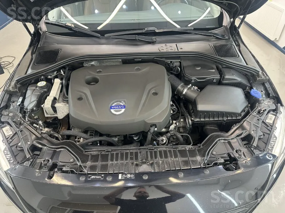 Volvo V60 2014 photo 5