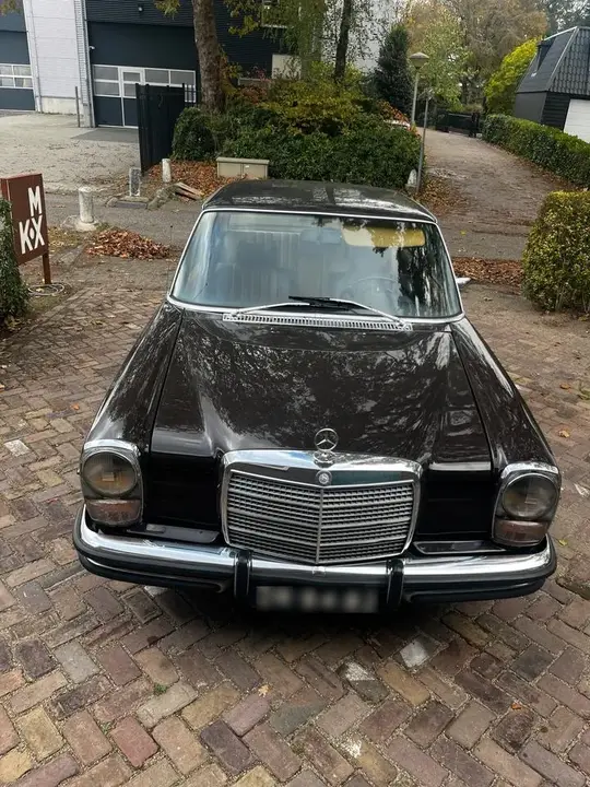 Mercedes-Benz W114
