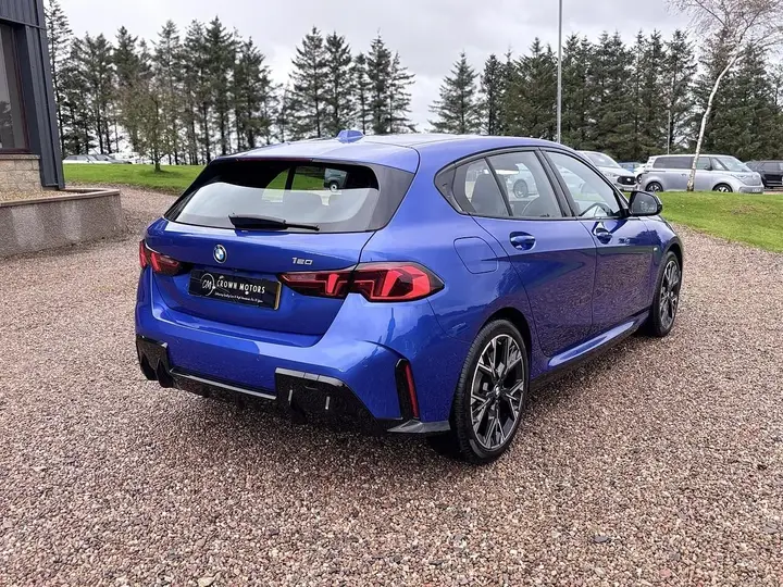 BMW 1 Series 2024 photo 4