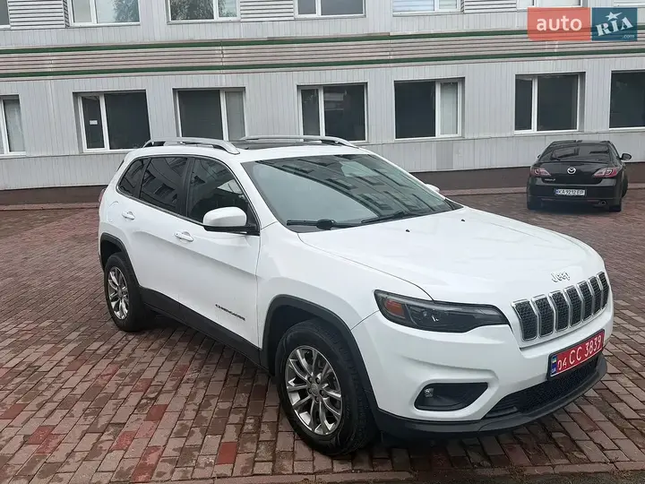 Jeep Cherokee 2019 photo 2