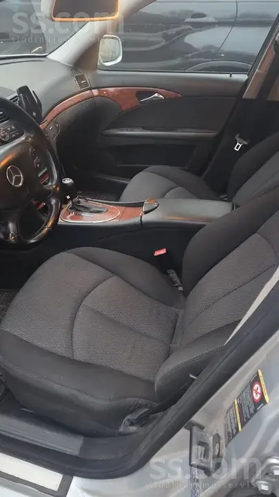 Mercedes-Benz E220 2007 photo 5