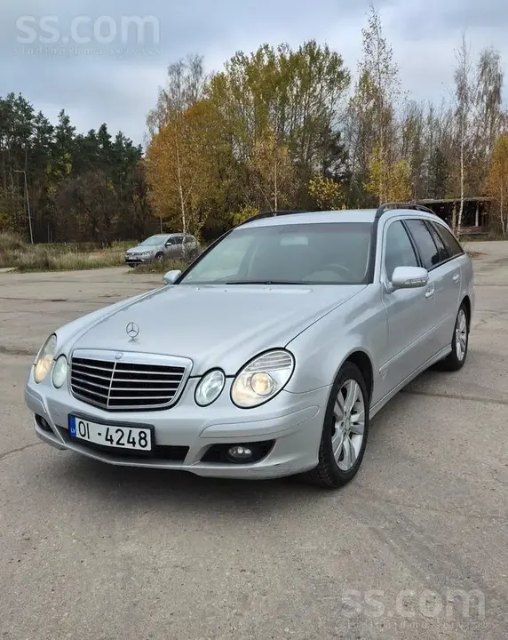 Mercedes-Benz E220 2007 photo 2