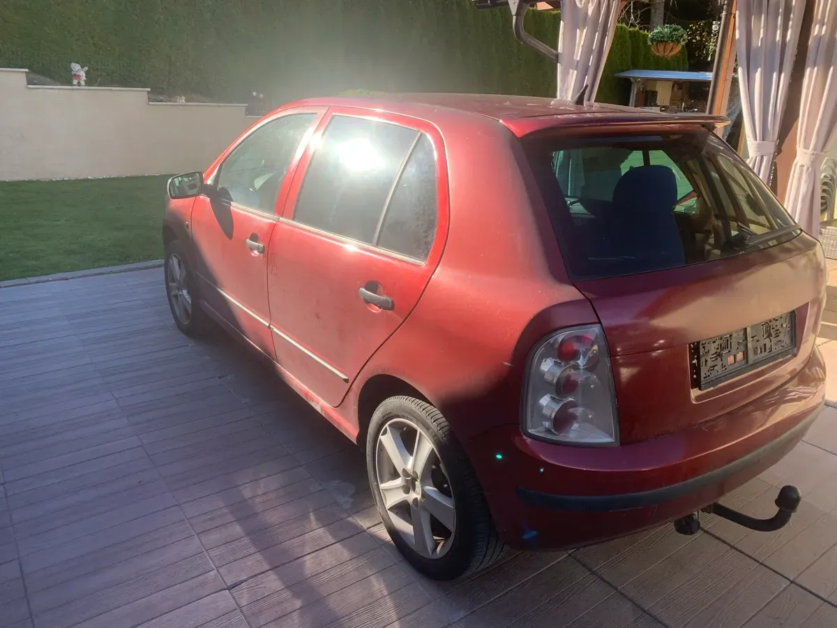 Skoda Fabia 2005 photo 2