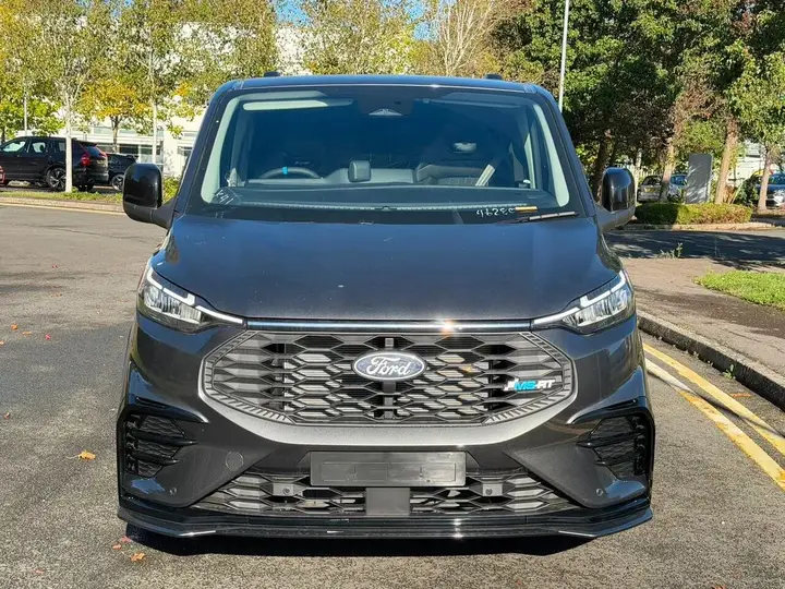 Ford Transit Custom 2026 photo 2