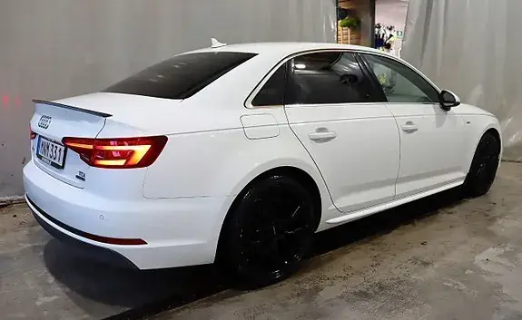 Audi A4 2018 photo 3
