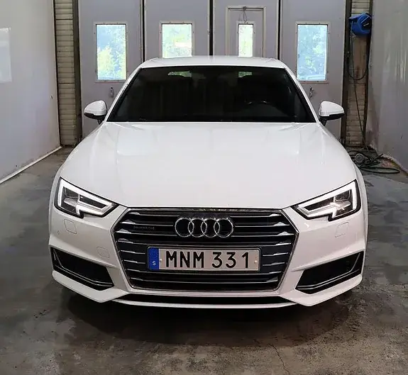 Audi A4 2018 photo 2