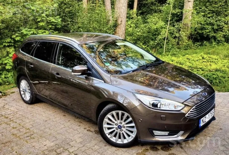 Ford Focus 2015 photo 2