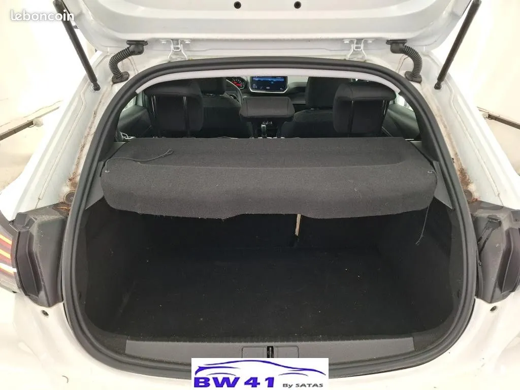 Peugeot 208 2024 photo 4