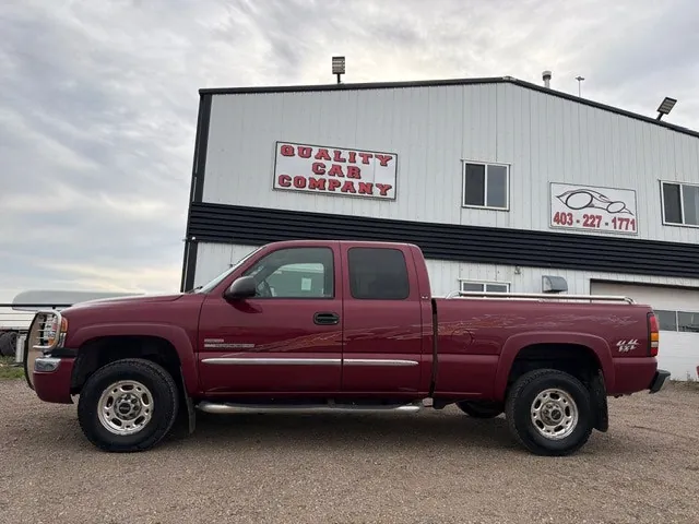 GMC Sierra 2500Hd 2004 photo 2