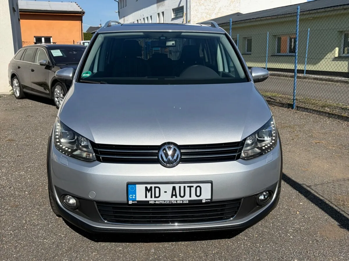 Volkswagen Touran Cross 2011 photo 5