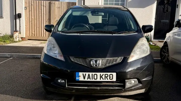 Honda Jazz 2010 photo 2