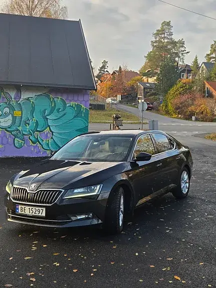 Skoda Superb 2018 photo 4