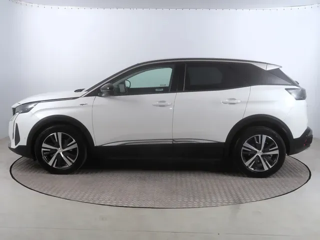 Peugeot 3008 2022 photo 2