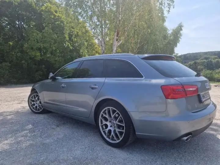 Audi A6 Avant 2013 photo 3