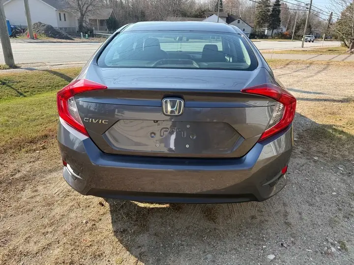 Honda Civic 2017 photo 5