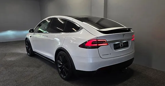 Tesla Model X 2018 photo 5