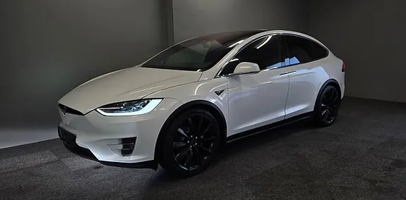 Tesla Model X 2018 photo 2