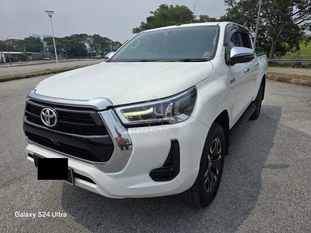 Toyota Hilux