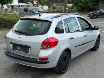 Renault Clio 2010 photo 3