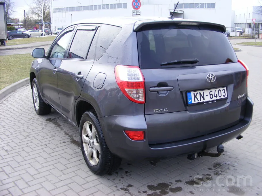 Toyota Rav4 2011 photo 4