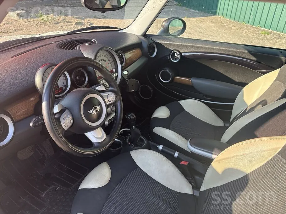 Mini Cooper 2010 photo 5