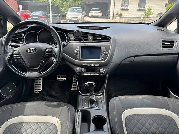 Kia Ceed 2016 photo 4
