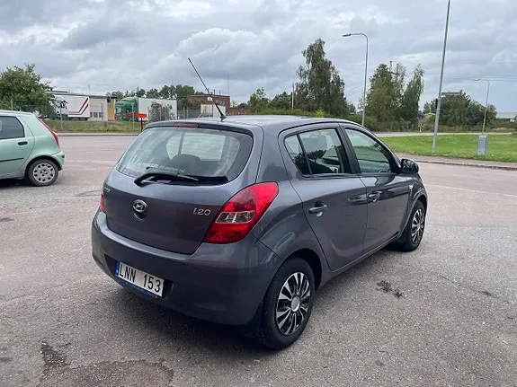 Hyundai I20 2011 photo 4