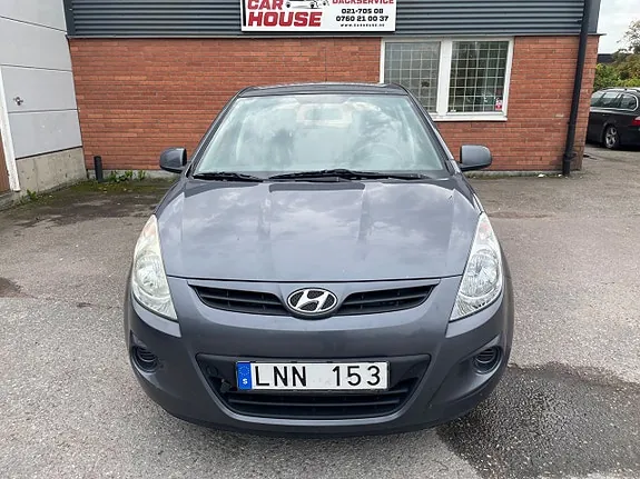 Hyundai I20 2011 photo 2