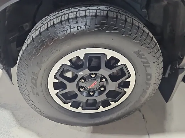Toyota 4Runner 2025 photo 4