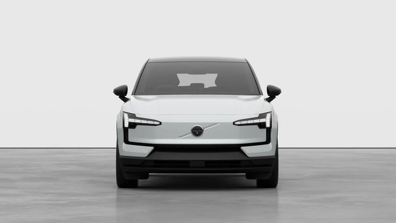 Volvo Ex30 2024 photo 3