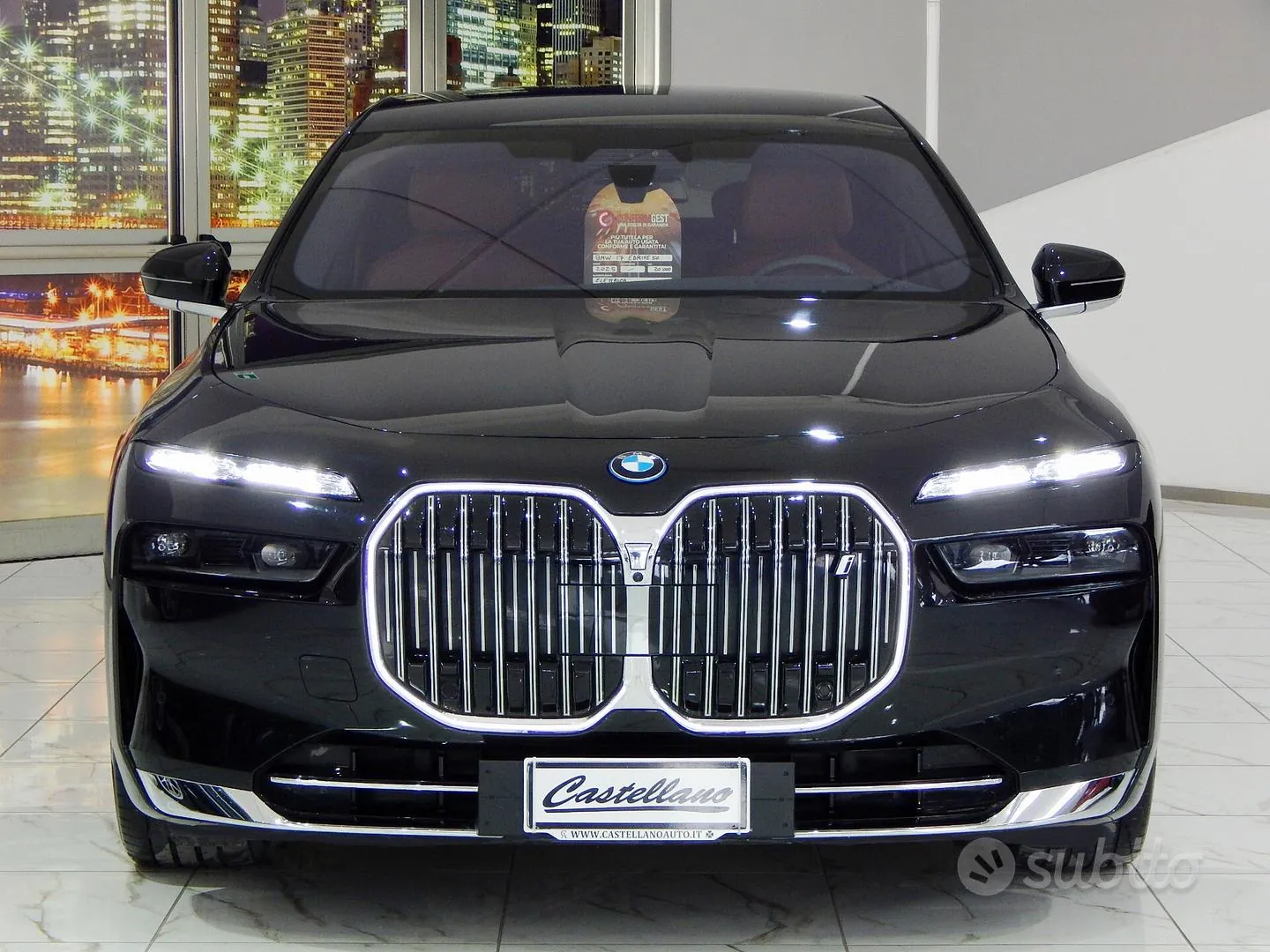 BMW I7 2025 photo 2