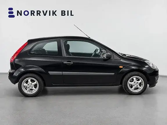 Ford Fiesta 2006 photo 3