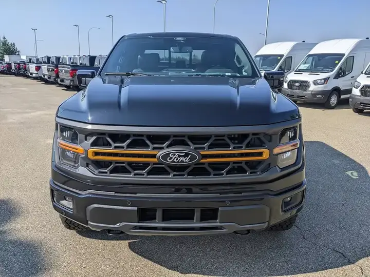 Ford F-150 2026 photo 2