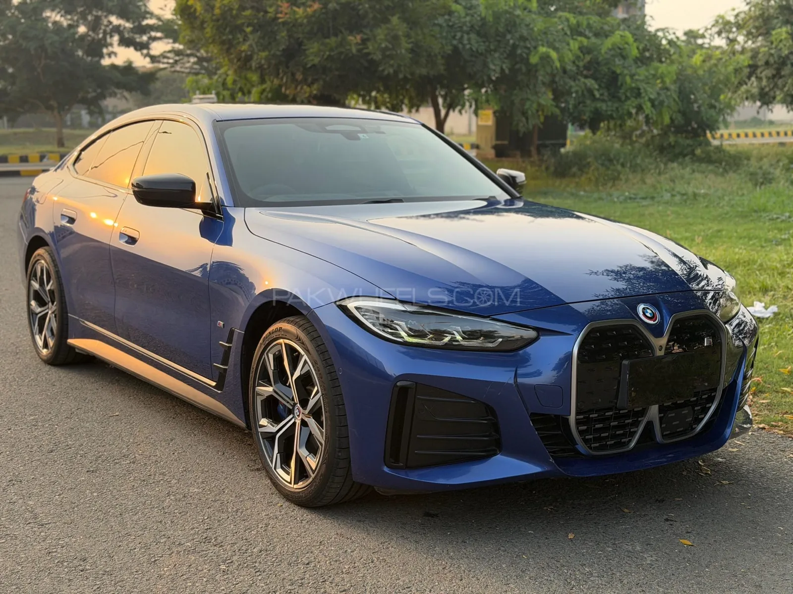BMW I4