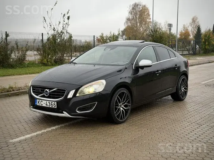 Volvo S60