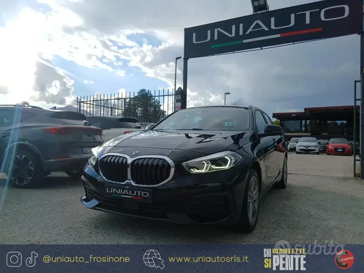 BMW 1 Series 2022 photo 2