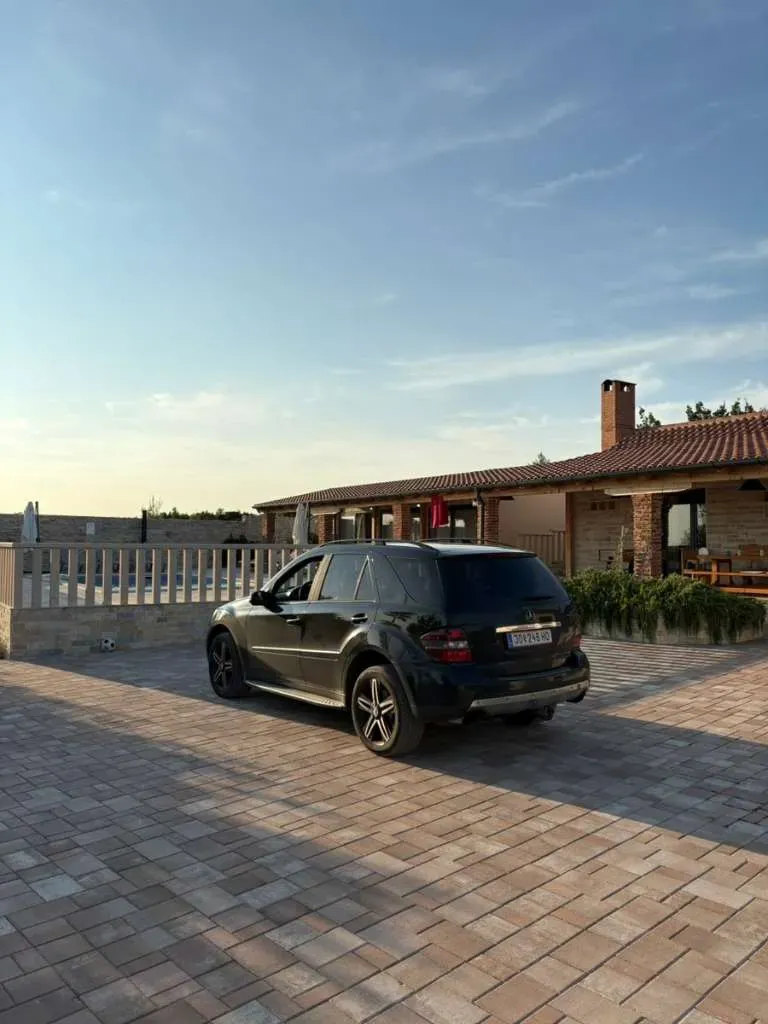 Mercedes-Benz M-Class 2008 photo 2