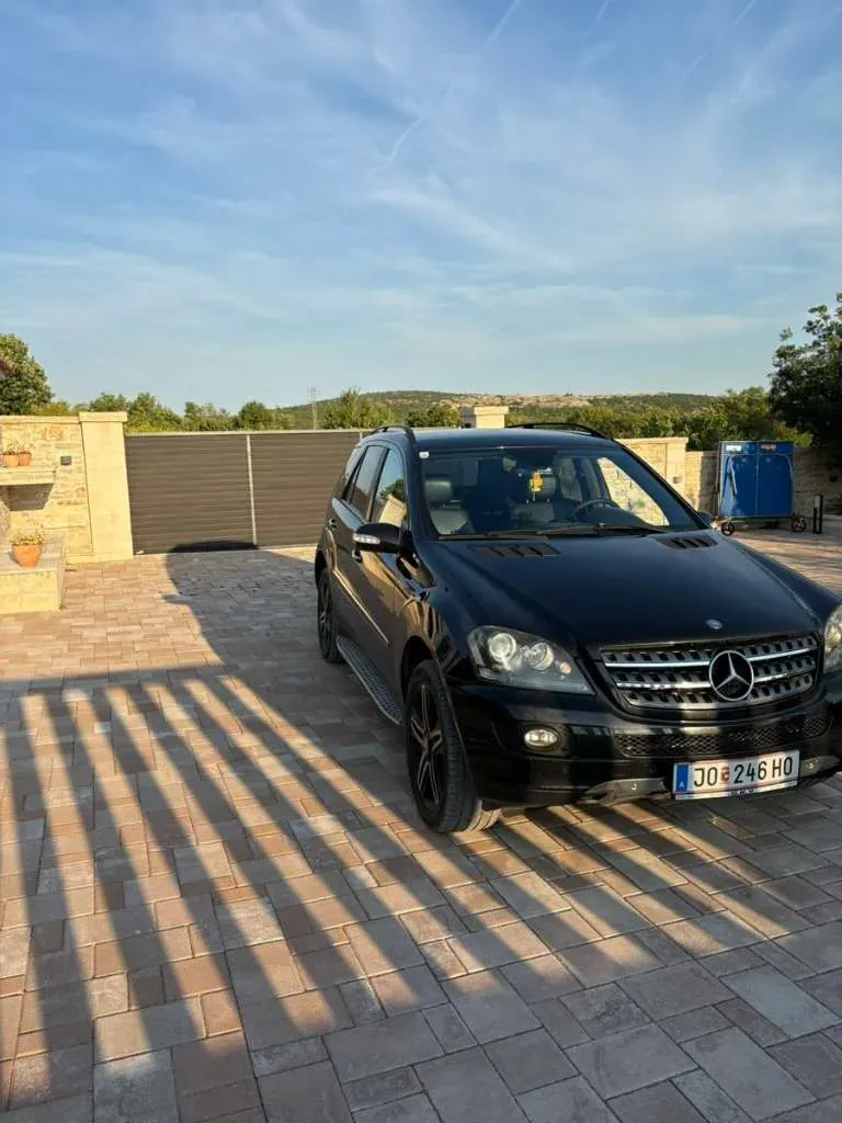 Mercedes-Benz M-Class