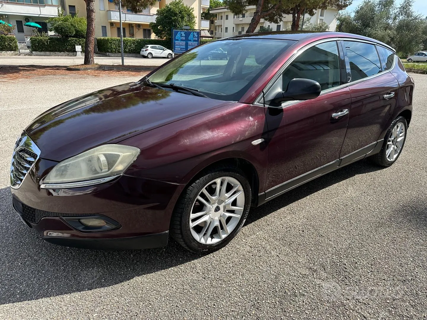 Lancia Delta 2011 photo 2