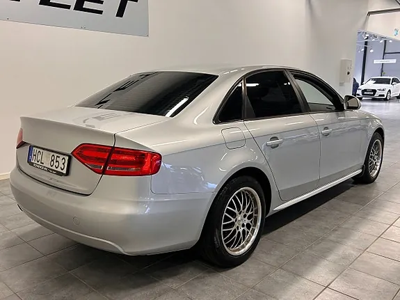 Audi A4 2008 photo 5