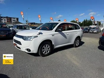 Mitsubishi Outlander 2013 photo 4