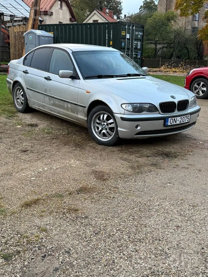 BMW 320 2004 photo 3