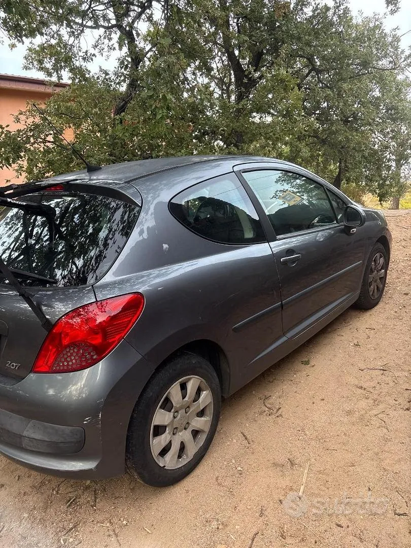 Peugeot 207 2008 photo 5