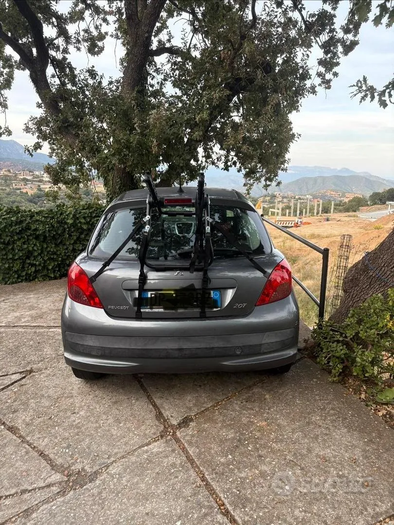 Peugeot 207 2008 photo 3
