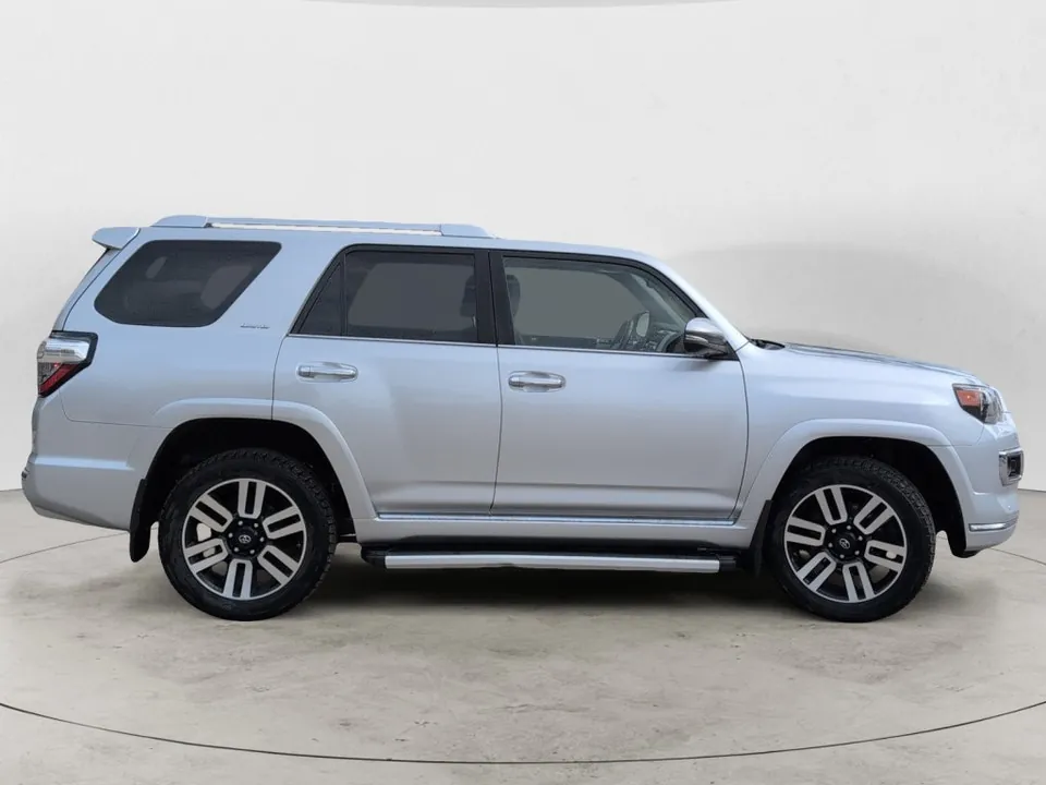 Toyota 4Runner 2017 photo 4