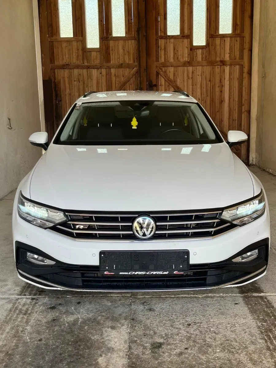 Volkswagen Passat 2019 photo 2
