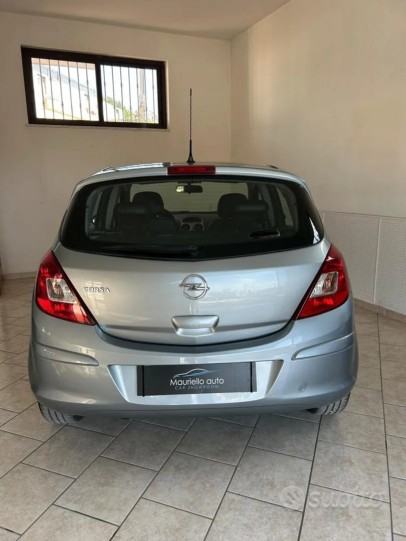 Opel Corsa 2012 photo 5