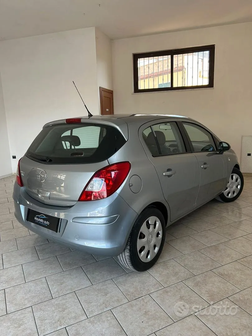 Opel Corsa 2012 photo 4